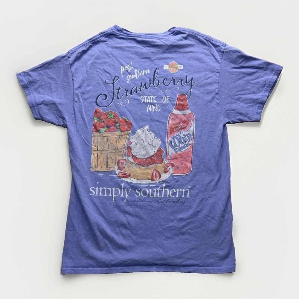 Simply Southern Strawberry State Of Mind T Shirt Womans M Blue Faded Graphic Tee